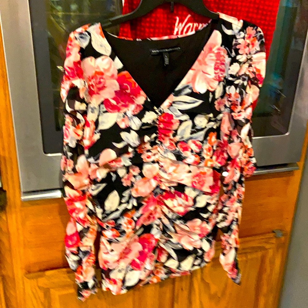 New White House black market top